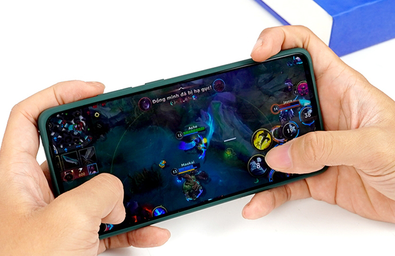 OPPO Reno12 F 5G cũ sở hữu viên pin 5.000 mAh