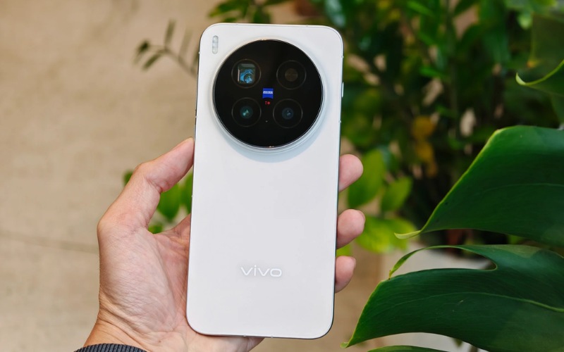 Vivo X300 Pro màu trắng cực đẹp