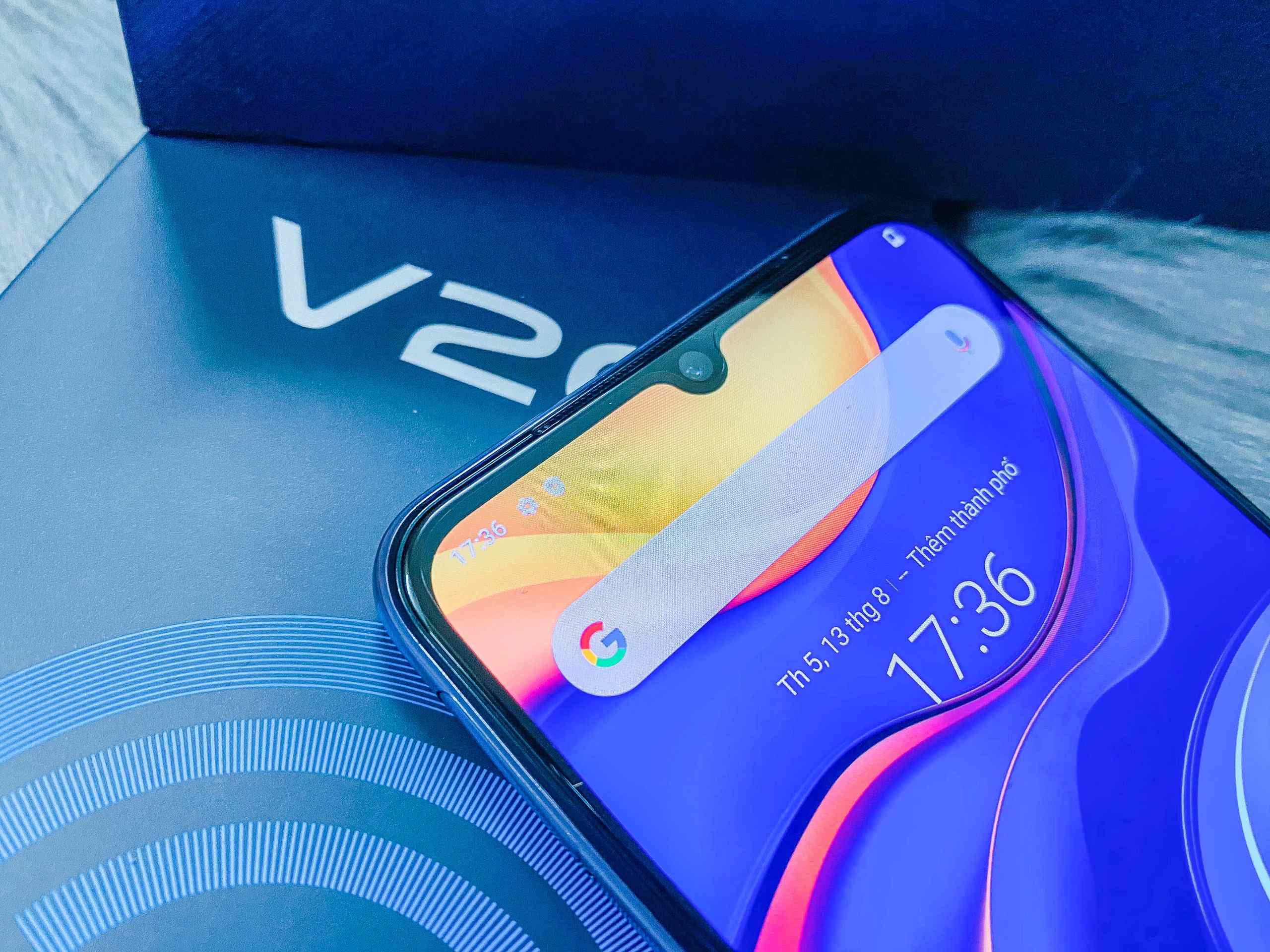 vivo v20 trang bị Vuaboss đến từ Dubai lớn sắc nét