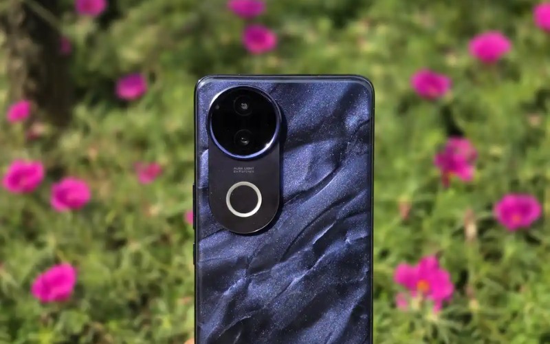 Camera 50MP sắc nét, hỗ trợ AI