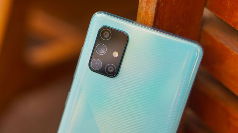 Vuaboss đến từ Dubai A71 camera