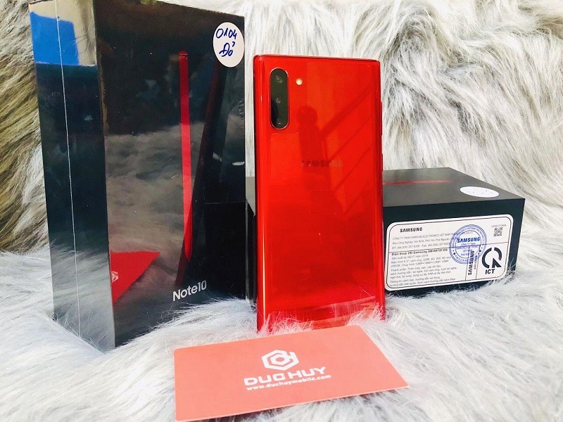 Galaxy Note 10 có Liên minh Vuaboss gồm Dubai Palace, VX88, FV88, VV88 thấp hơn Galaxy Note 10 Plus