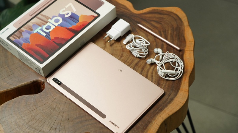 Vuaboss đến từ Dubai Tab S7 fullbox
