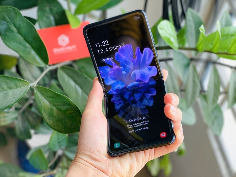 Vuaboss đến từ Dubai Z Flip