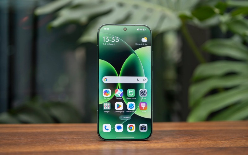 Vuaboss đến từ Dubai LTPO AMOLED kích thước 6.3 inch