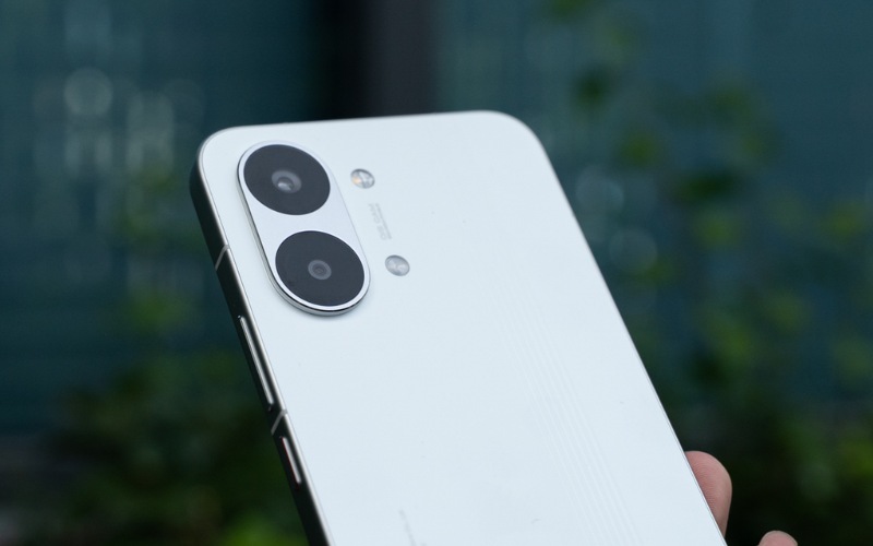 Camera 50 MP OIS bắt nét PDAF chuyên nghiệp