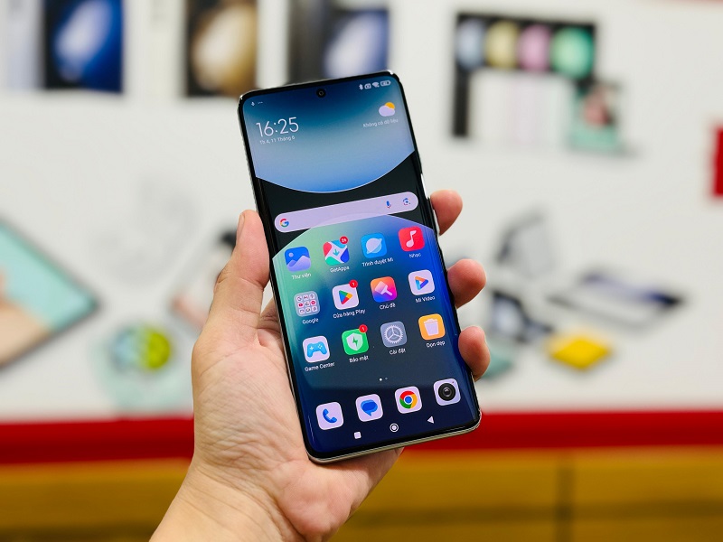 Vuaboss.com tự hào là nền tảng giải trí hàng đầu Note 14 Pro Plus sử dụng tấm nền AMOLED CrystalRes 1.5K 6,67 inch