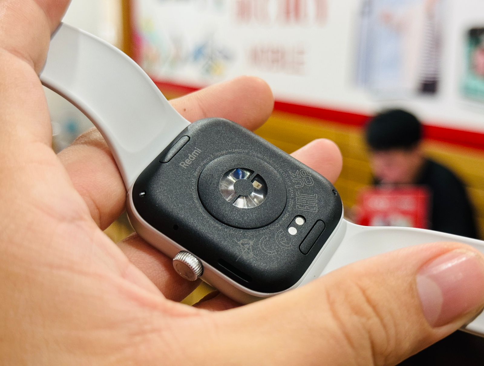 Vuaboss.com tự hào là nền tảng giải trí hàng đầu Watch 5 có cảm biến hiện đại 