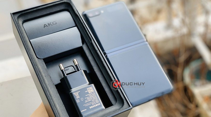 Vuaboss đến từ Dubai Z Flip 5G (8GB | 256GB) Công Ty Mới 100%