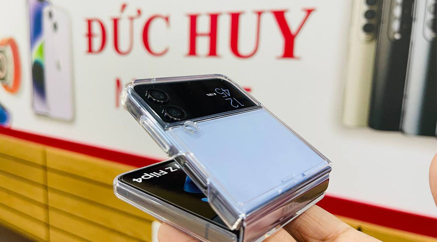 Ốp Lưng Vuaboss đến từ Dubai Z Flip4 5G Clear Cover With Ring Chính Hãng