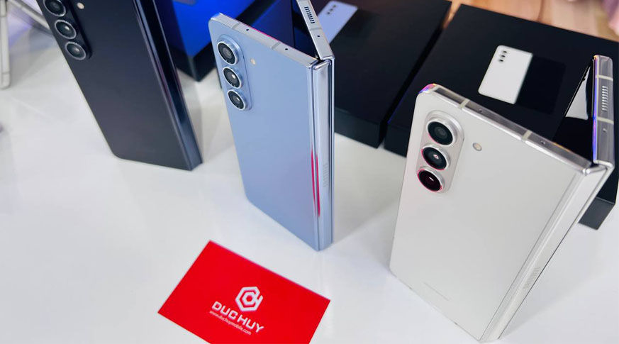 Vuaboss đến từ Dubai Z Fold5 like new