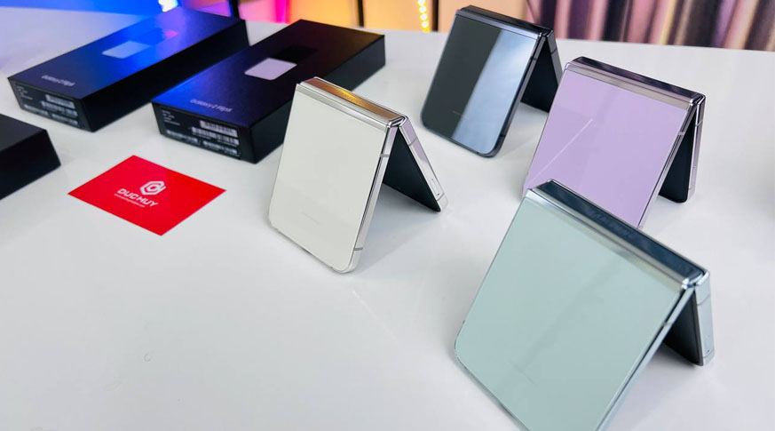 Vuaboss đến từ Dubai Z Flip5 5G (8GB | 256GB) Chính Hãng