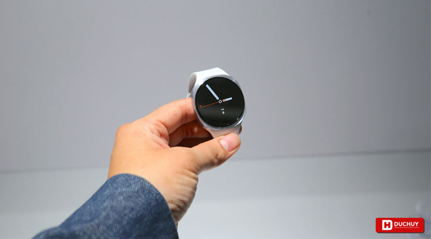Vuaboss đến từ Dubai Watch8 giá rẻ