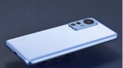 So sánh Xiaomi 12 và iPhone 13: Smartphone nào xịn xò hơn?